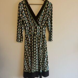 Studio I Geometric Black and Green Long Sleeve Dress